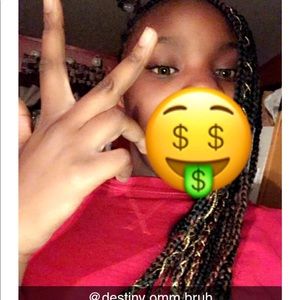 Meet your Posher, Destiny